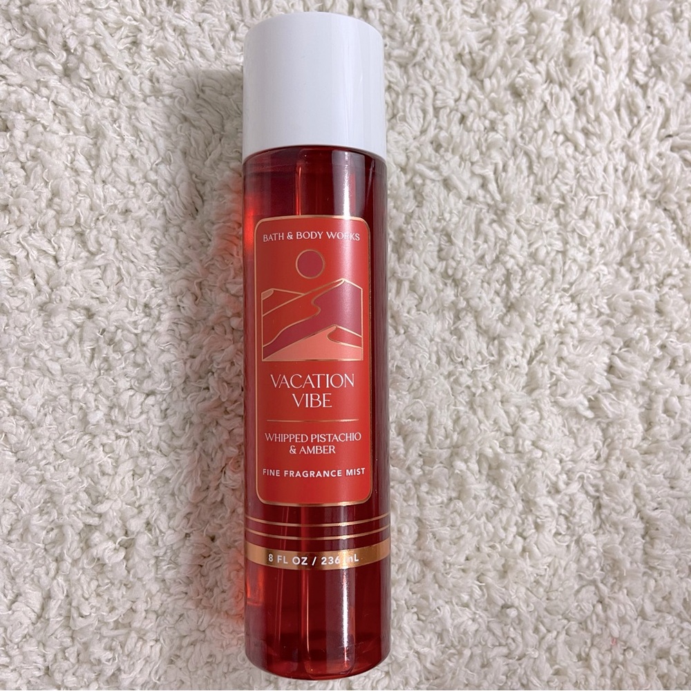 Bath & Body Works Vacation Vibes whipped pistachio & amber fine fragrance mist